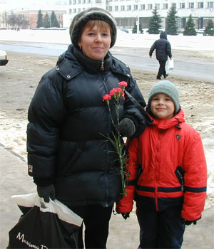 2004 год. Ольга Вячеславовна с сыном Антоном